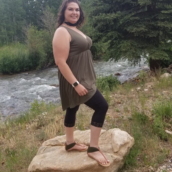 Meet your Posher, Sam - Picture 3 of 5